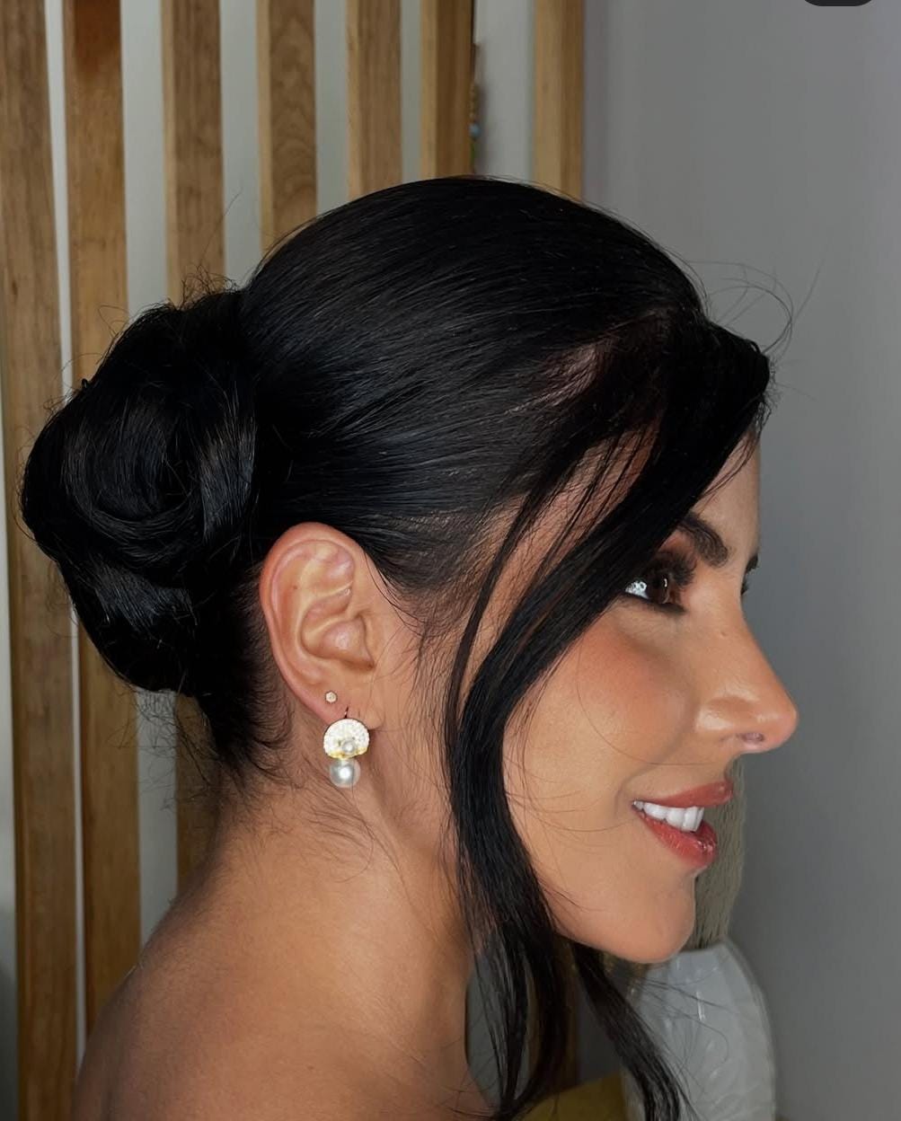Maquillaje y peinado social profesional a domicilio en CDMX — servicio completo